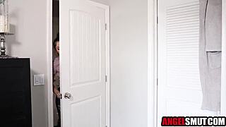 hey stepsis why you rubbin pussy to anal bbc porn?