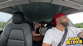 chun-li cosplay brunette ridin bbc cowgirl in uber to comic con then facial blast on the way?