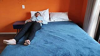 couldn't resist that juicy sister-in-law ass filled her tight hole with cum again vagninho and agatha mama