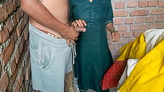 Chubby Indian Bride Creampied Deepthroating Muscular Groom's Cock!