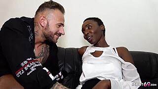 Schlanke Schwarze Deutsche Studentin Gefickt Vom Vermieter Bei WG Besichtigung