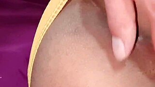 hijastra ninfomana moans rich while getting bent over outdoor