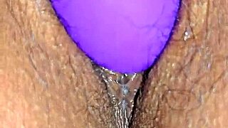 I was filmin hot latina milf up close her tight wet pussy drippin