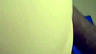 snow white spreads for wickedpipelayer254's monster cock creampie in her wet pussy.