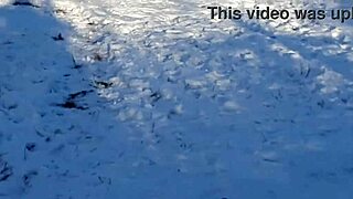 i jerk off in public park risking it all on passersby