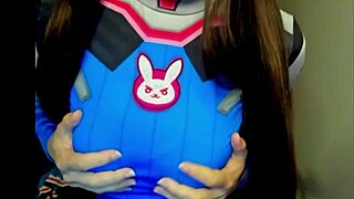 d va cosplay goddess teases huge pussy lips for good boys 😏👅