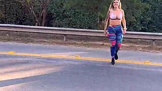 Prostitute, suck just tip for discount then blowjob in abandoned lot?