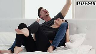 Horny Influencer Begs For Big Dick Fan's Steamy Anal Doggystyle Cum Ride!