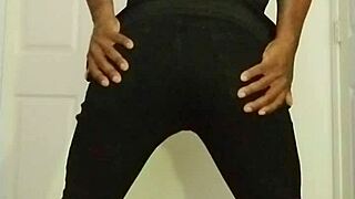 stretch that ass in my workout join free