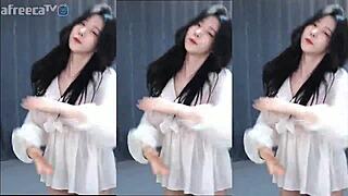 korean cutie dances with huge bouncing tits super sexy