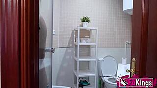 i love watching young valeria del rio shower wash pussy with busty milf euforia diosa