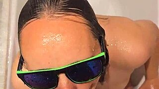 Wife's steamy bath blowjob handjob