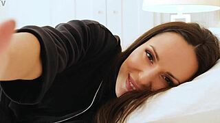 Who's fucking tiny milf lilu moon harder homemade tape?