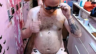 BARBER BABE BENDS FOR BABYFACE NATURAL TITS BOUNCE IN ROUGH POUNDING