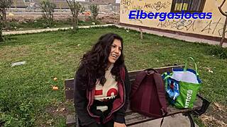 ¡Contraté A Mi Mejor Amiga Para Fotos Pero La Follé Duro En Dormitorio!