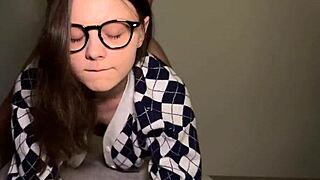 petite nerd glasses girl rides cock cowgirl cumshot