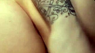 ohh my pussy's squirting wild from this dildo and vibrator double team
