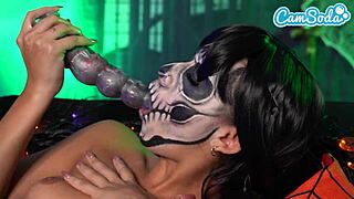 Wednesday Addams cosplay leads to wet pussy toy orgasm quiver