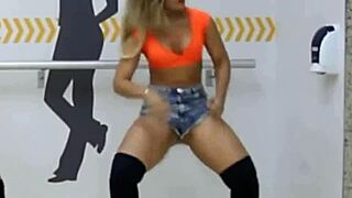 Grandpa DANCING with hot German MILF teases CUM!
