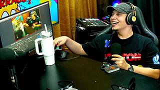 novinha flashes her wet pussy on podcast then barraco explodes with raw pounding action?