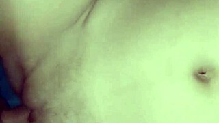Maestra tiene sexo rico con su estudiante y le pide grabar un video porno