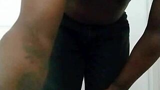 Shaving Her Pussy Before Masturbating In Jeans For You