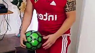 jogador de futebol gay fode profundamente