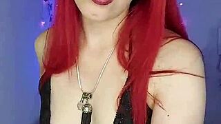 Brindemos por esas primas lejanas a las que les gusta complacer y jugar por el culo