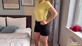 try my tight pussy instead of pizza delivery girl 🍕