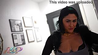 Josie jaxxon fucks her favorite handler jarod at his mansion in las vegas