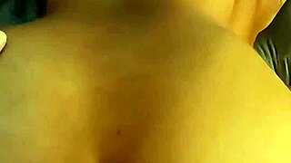 castigo a la gordita nerd frente el espejo hasta vernirme en su cara