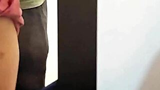 castigo a la gordita nerd frente el espejo hasta vernirme en su cara