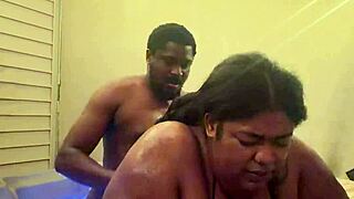 BBW TRYING TO FUCK IN THE HOT TUB
