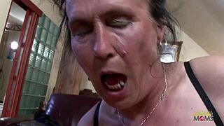The hairy forest was unleashed from between her stockings into brand new milf action