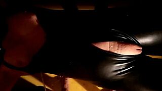 whore madame mom birgit gets pissed all over her wet pussy