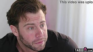 韓国人のベビーシッターが隠しカメラを見つけて見てる男を誘惑。ハードコアアジアンティーンシーンで熱いフェラ