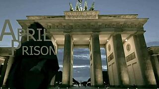 Доминикс Мистрес Ейприл доставя ремък мозък и анал чукане