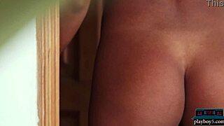 ¡Uhh, la negra teen de pelo rizado Agatha en sesión sola con Playboy, tan caliente!