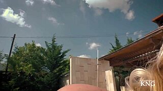 Voiteletko anoppiasi kaikkialla voimakasta nautintoa varten?