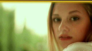 Riverdale Lily Reinhart izazov za šamaranje u divljoj kompilaciji