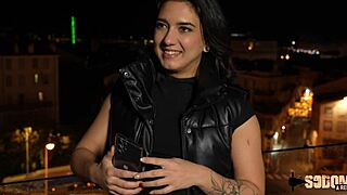 Lena, फ्रेंच स्लट, हार्ड एनल एक्शन चाहती है!