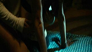 Celeb de Hollywood se despe nua em cena chocante na Califórnia!