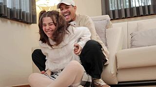 בחלומות שלך, אני אזיין אותך כבחורה קוואי הלילה