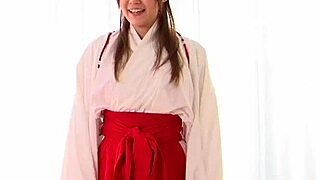 Slut Asia Dipukul Keras di Adegan Gangbang Jepang Liar.