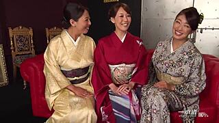 Ever been to a wild Japanese party with stunning mature ladies in Showa style? It’s pure chaos!