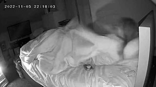 老婆大声高潮又震动了夜晚，哇哦！😲