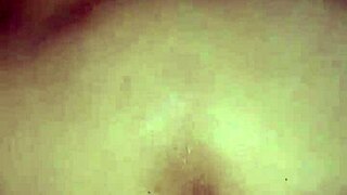 Vroča blondinka Kali Roses začne novo leto z grobim seksom