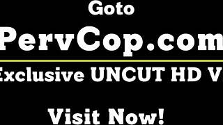 Betjent Lily Lane fanger den søte butikktyven tenåring 18+ og får henne til å underkaste seg med blowjob og hundestilling på skjult kamera