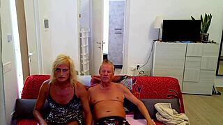 Jsem tak do Gigi a Daveovy živé trans anální show v 4K