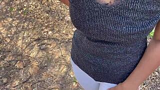 इंडियन देसी लड़की जंगल में बड़े लंड से चोदवाती है